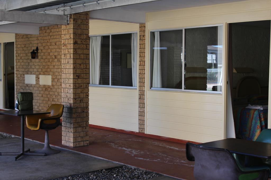 Sun Plaza Motel - Mackay Exterior photo