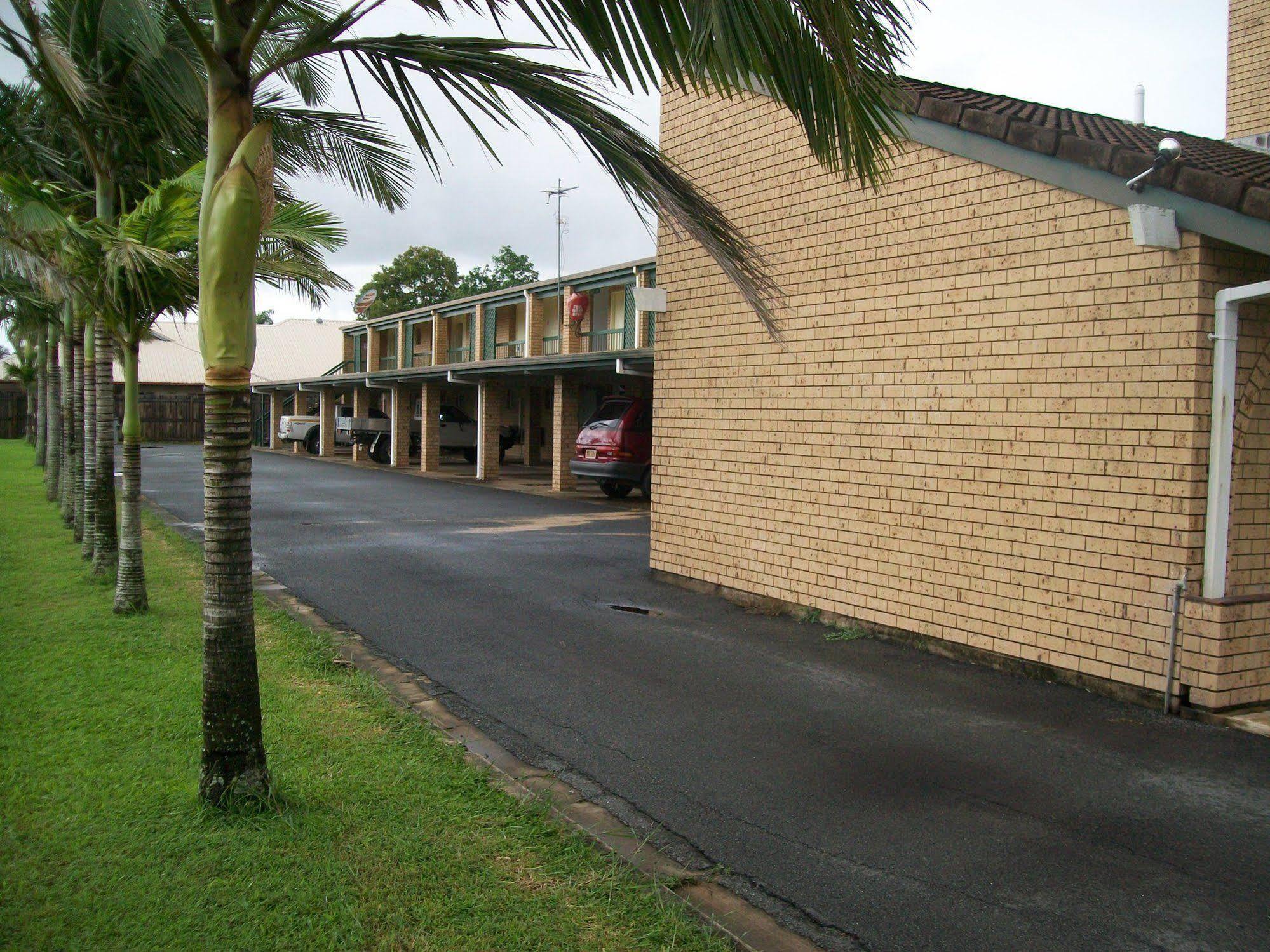Sun Plaza Motel - Mackay Exterior photo
